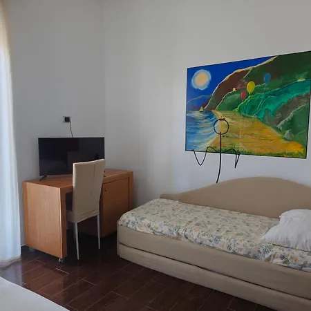 Nettuno 3* San Menaio