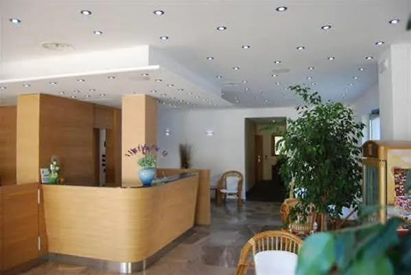 Nettuno 3* San Menaio